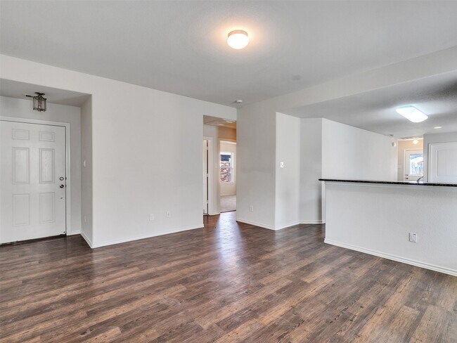 Building Photo - 2806 Morgensen Dr