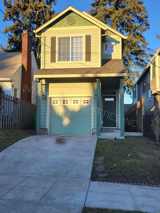 Primary Photo - 3 Bed NE Pdx Home w/Gas Fireplace, Garage,...