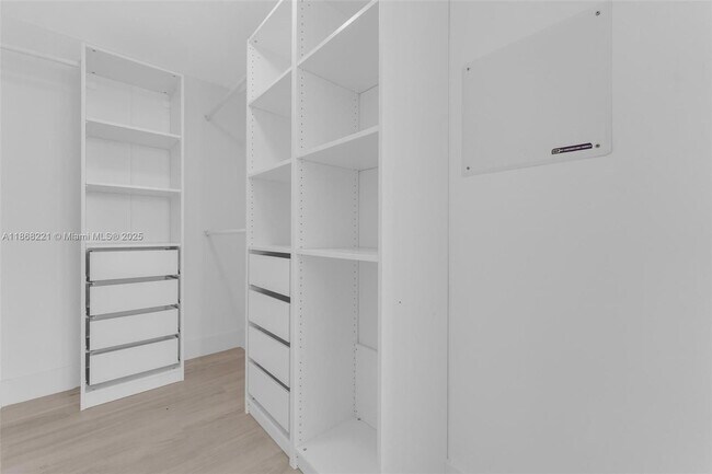 Building Photo - 400 Sunny Isles Blvd