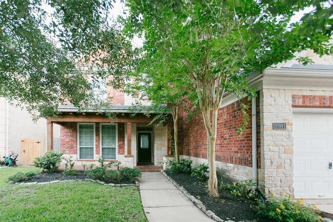 Primary Photo - 20911 Avery Cove Ln