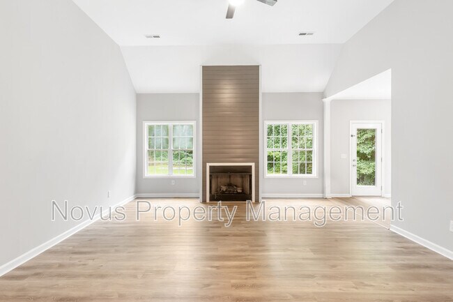 Building Photo - 205 Charleston Ave