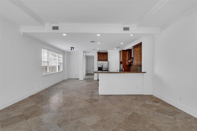 Building Photo - 416 SW 11th St