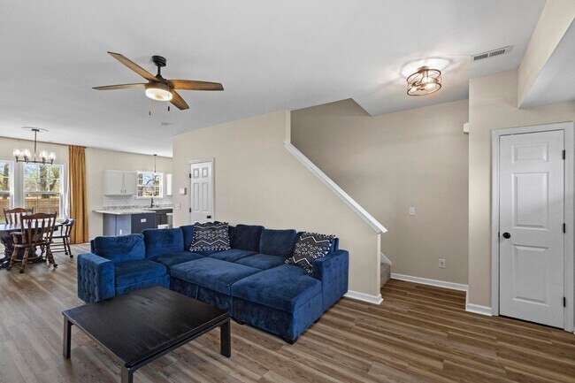 Building Photo - 132 Azalea Plantation Blvd