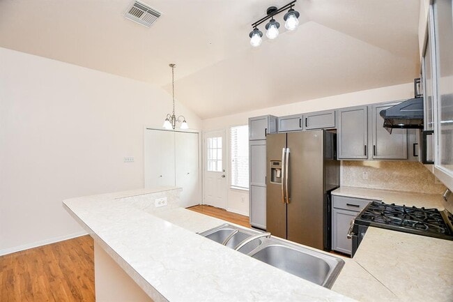 Building Photo - 16323 Woma Ct