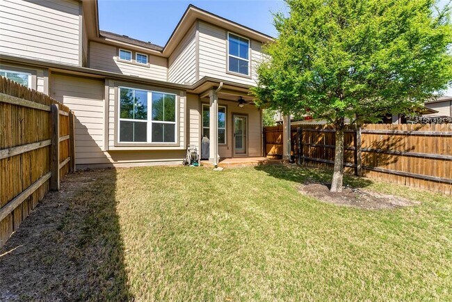 Building Photo - 13400 Briarwick Dr
