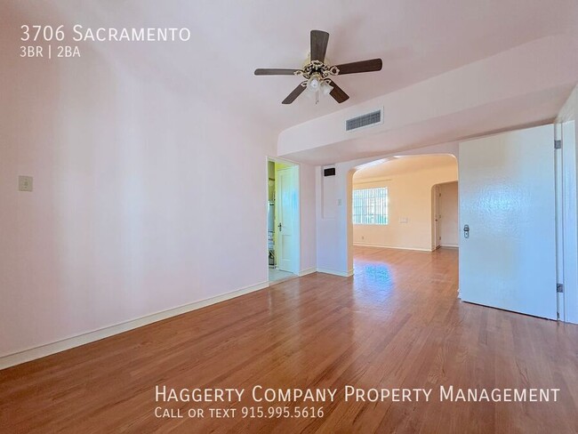 Building Photo - 3706 Sacramento-