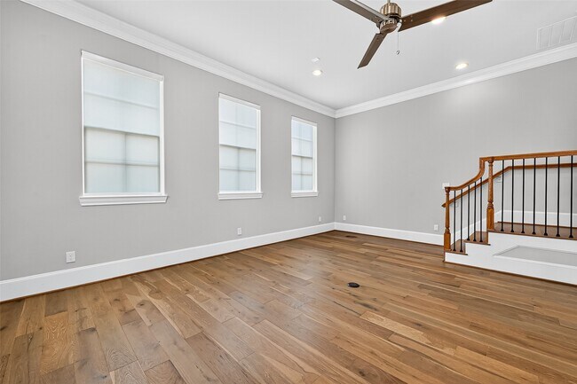 Building Photo - 815 Bringhurst St