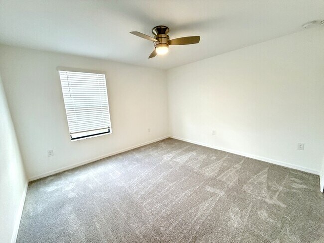 Building Photo - 11305 Shady Blossom Dr
