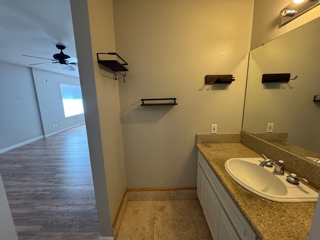 Building Photo - 2440 Melody Ln