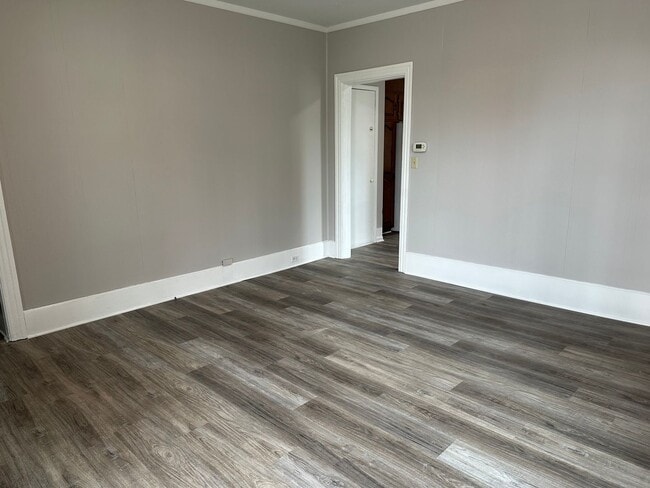 Building Photo - Elizabethtown 3 Bedroom 1.5 bathroom