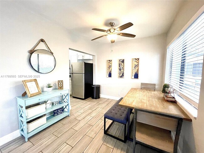 Building Photo - 820 S Federal Hwy