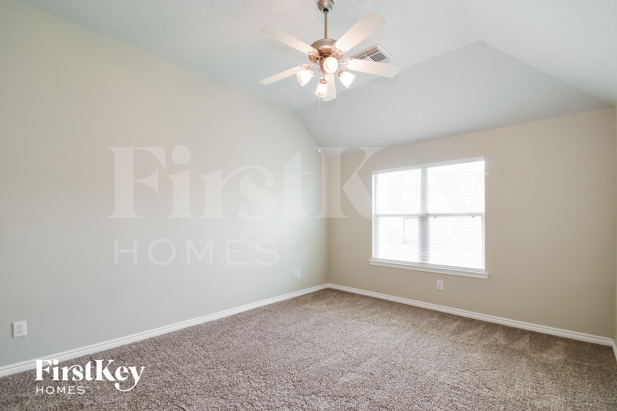 Building Photo - 4814 Emerald Bay Cir