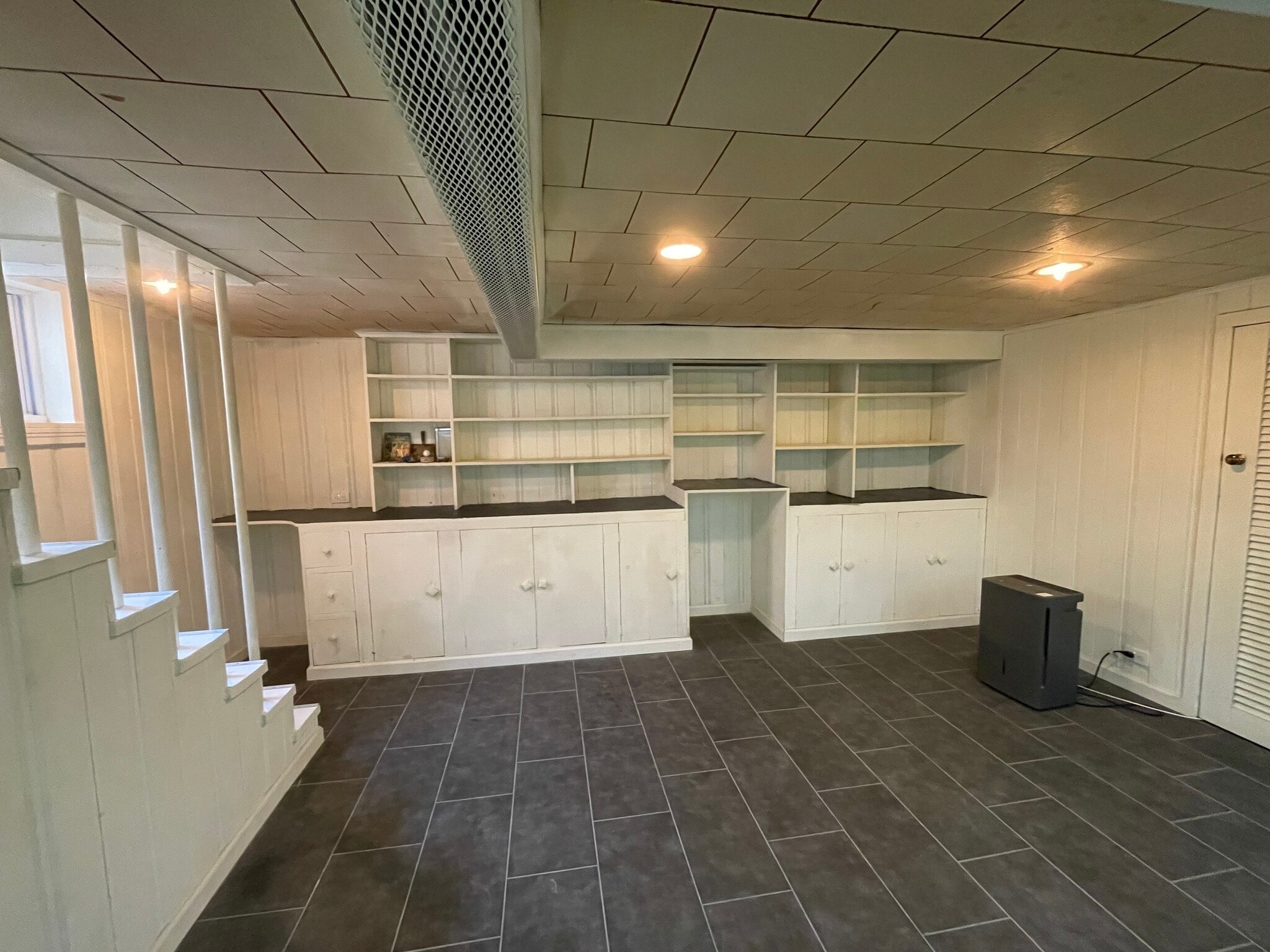 Building Photo - 206 Eastwood Ave