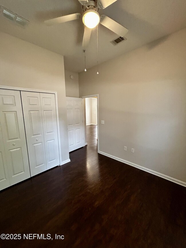 Building Photo - 6788 Manotak Oaks Dr