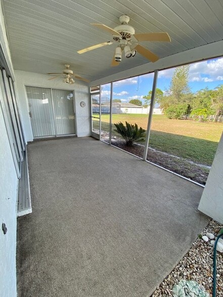 Building Photo - 1429 Dogwood Dr