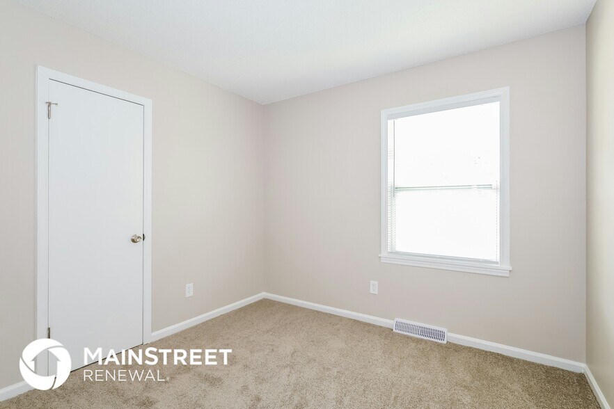 Building Photo - 3015 Daisy Ct