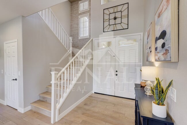 Building Photo - 40844 N Union Trail