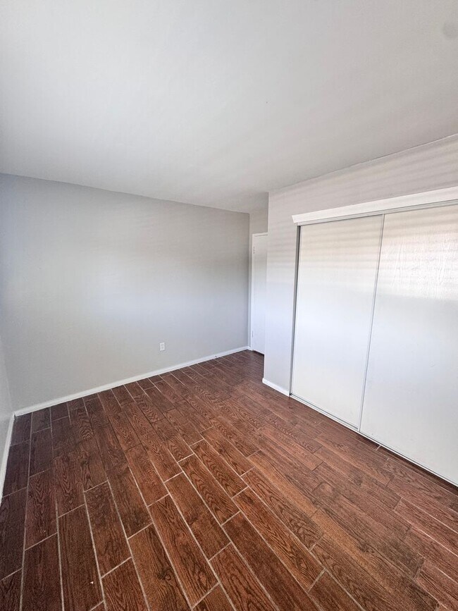 Building Photo - 17441 Jacquelyn Ln