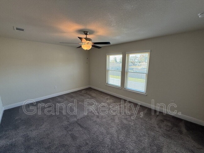 Building Photo - 4423 Village Oak Ln