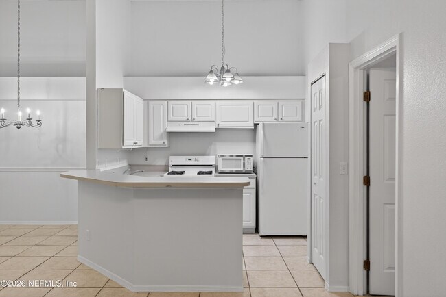 Building Photo - 13810 Sutton Park Dr N