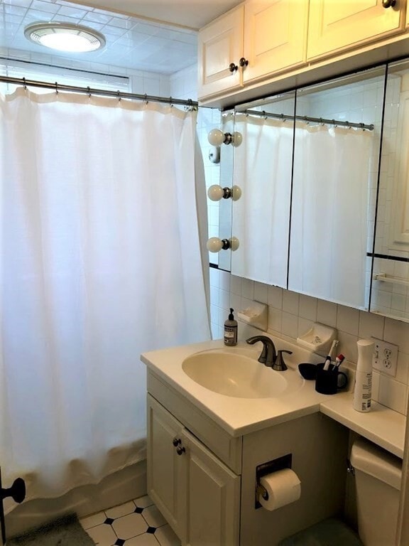 Building Photo - 32 Shepard St