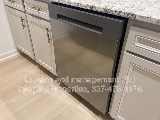 Building Photo - 101 Foster Grove Drive