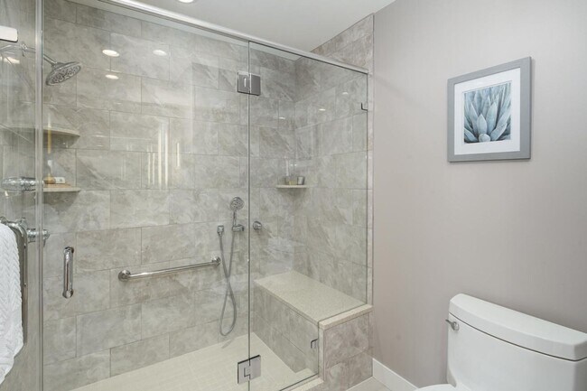 Building Photo - Two Bedroom Fitler Square Condo