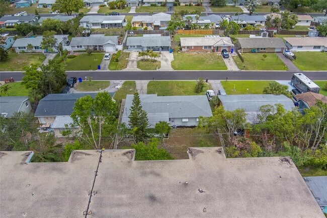 Building Photo - 11424 79th Ave