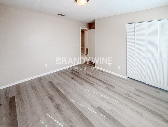 Building Photo - 1608 Robin Ln