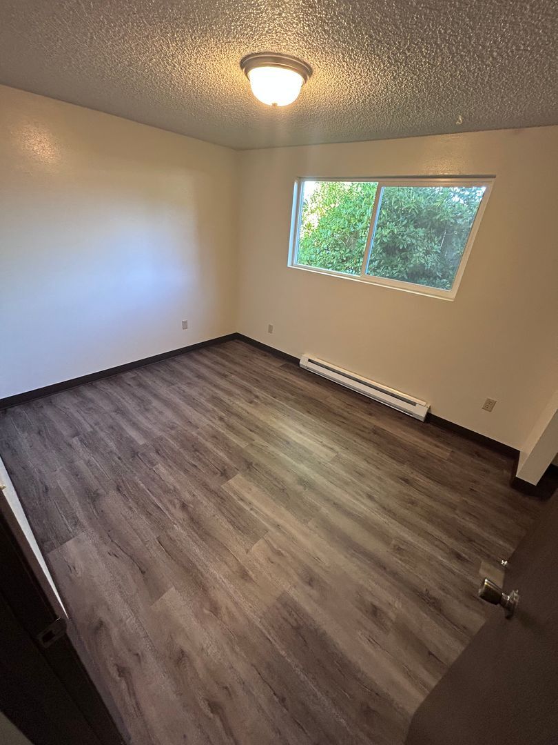 Building Photo - 435 Ranch Rd