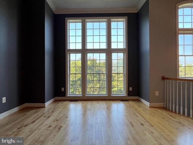 Building Photo - 787 Vestal St