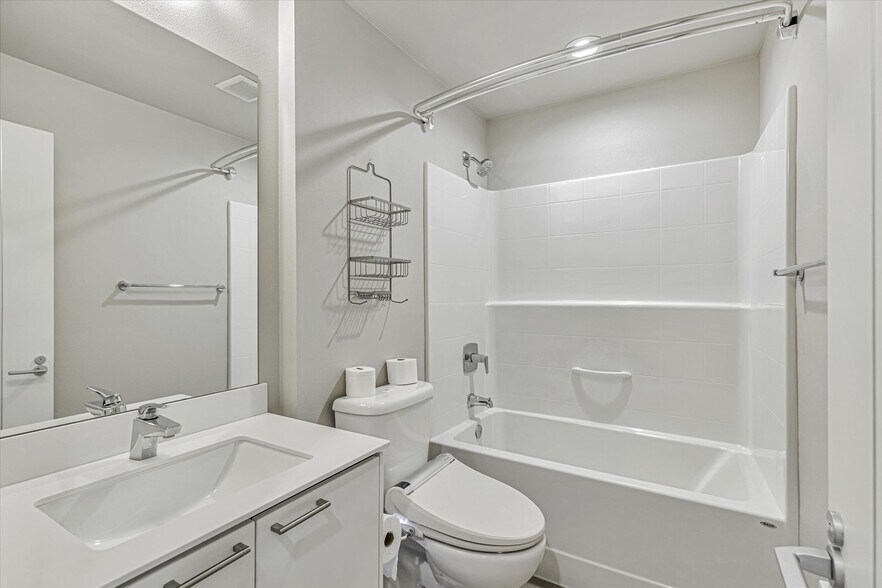 Building Photo - 510 Coho Walk SE