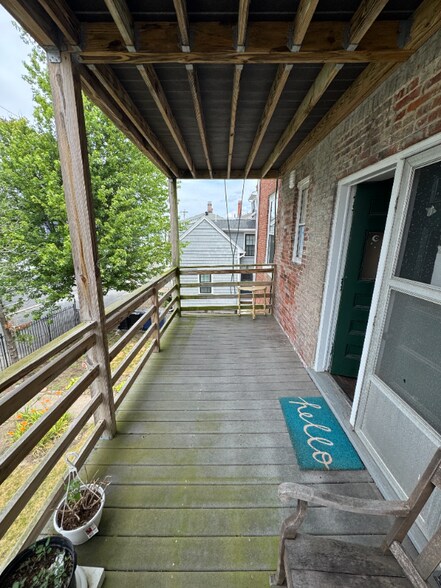 Building Photo - 17 Pickman St