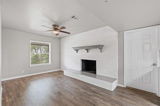 Building Photo - 6008 Bear Creek Dr E
