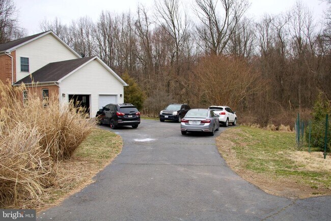 Building Photo - 11601 Warren Ln