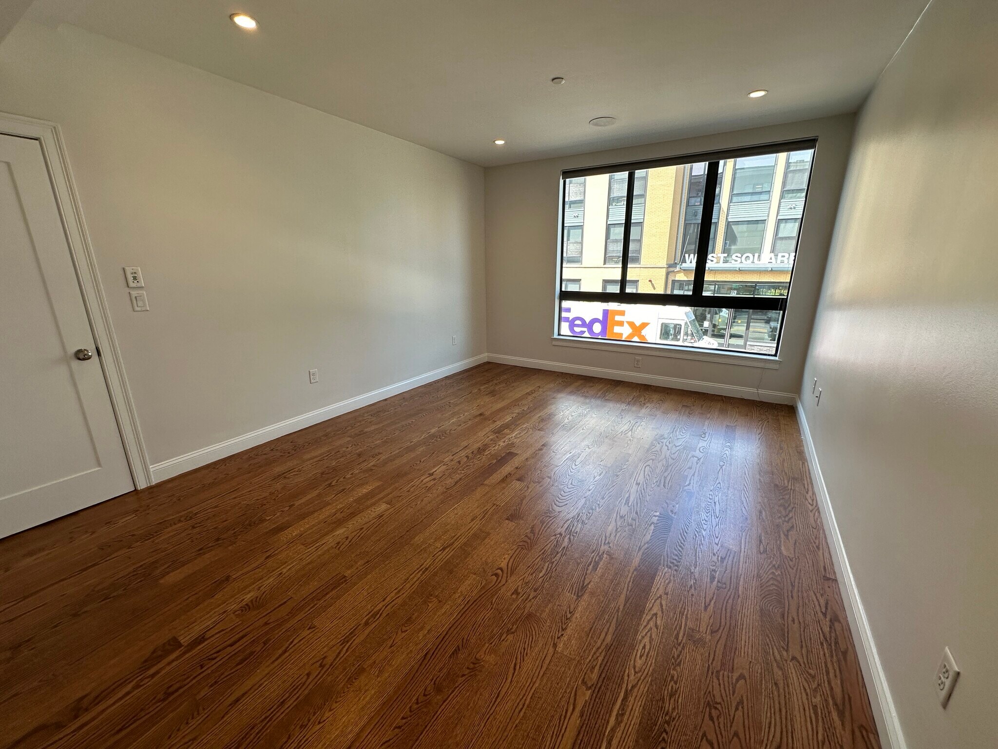 Building Photo - 303 D St