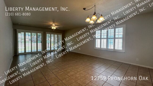Building Photo - 12759 Pronghorn Oak