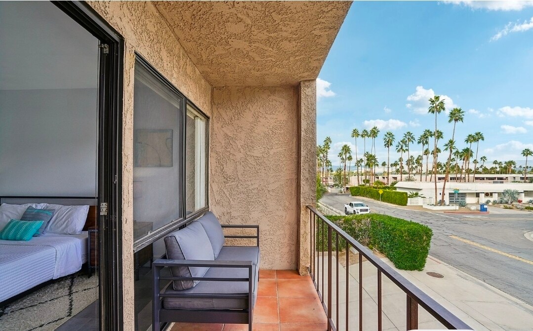 Balcony - 2727 S Sierra Madre