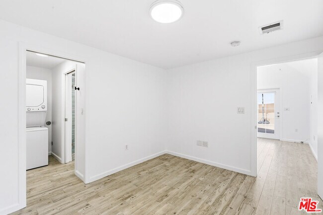 Building Photo - 8424 4th St