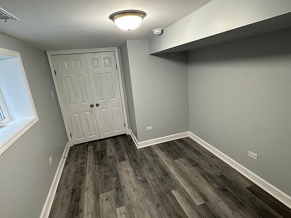 Building Photo - 1823 Oak Park Ave