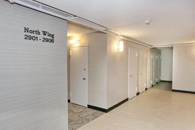 Building Photo - 300 Winston Dr