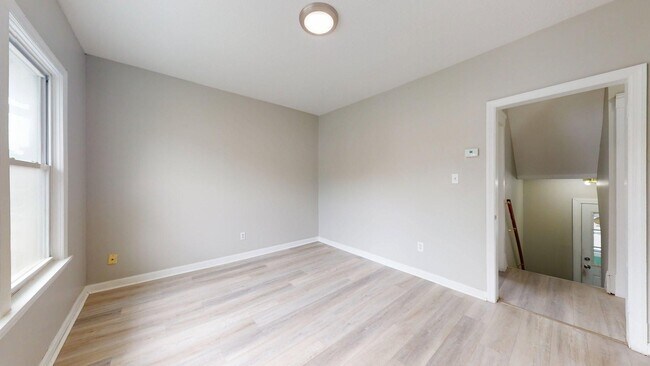 Building Photo - 3816 W 36th St