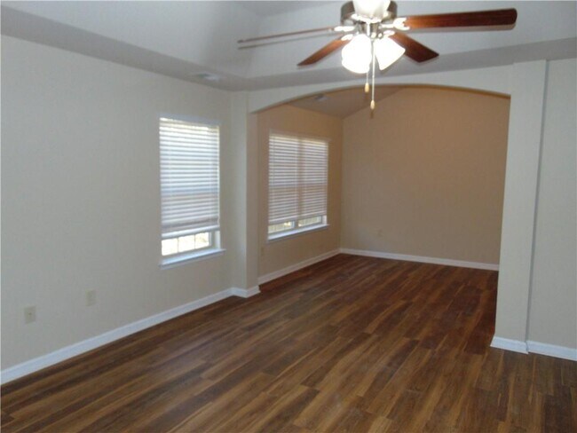 Building Photo - 1320 Napa Valley Dr SW