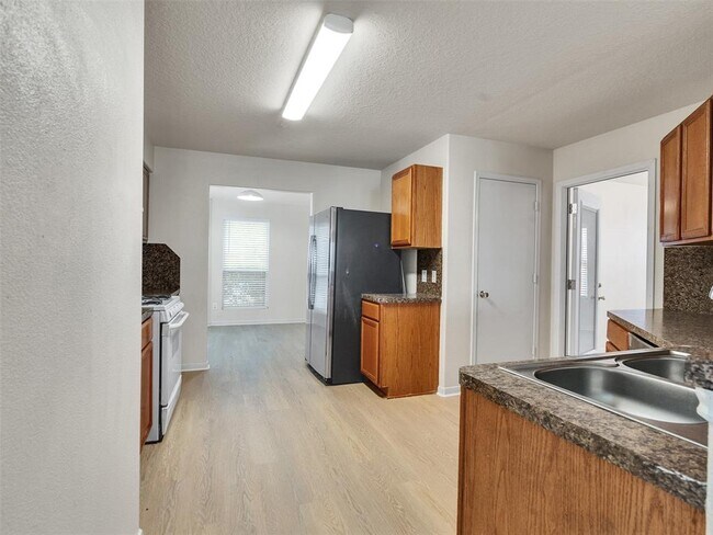 Building Photo - 14202 Old Dock Ln