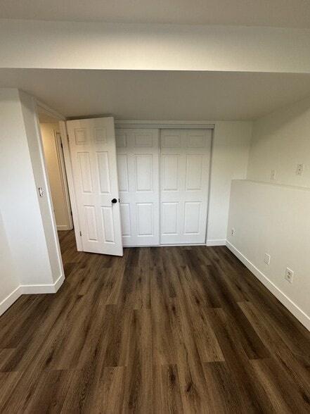 Building Photo - 5385 Baringwood Cir