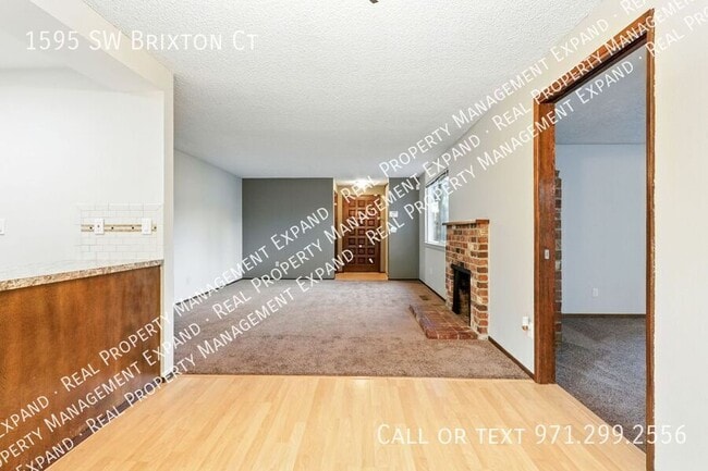 Building Photo - 1595 SW Brixton Ct