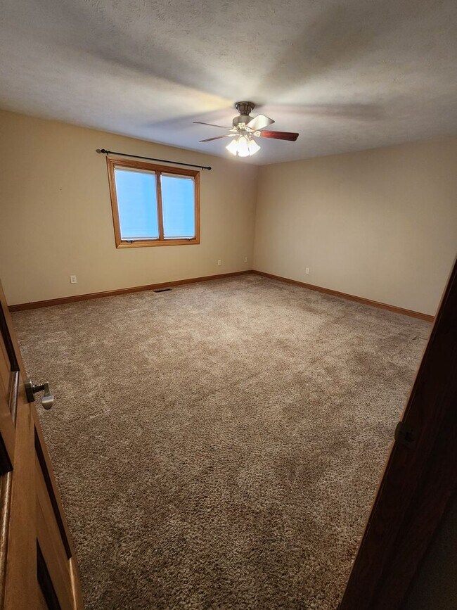 Building Photo - 4021 Sandalwood Drive