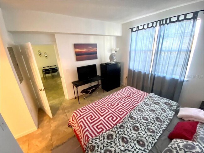 Building Photo - 10831 Windsor Walk Dr