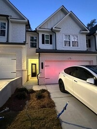 Building Photo - 2482 Van Fleet Cir