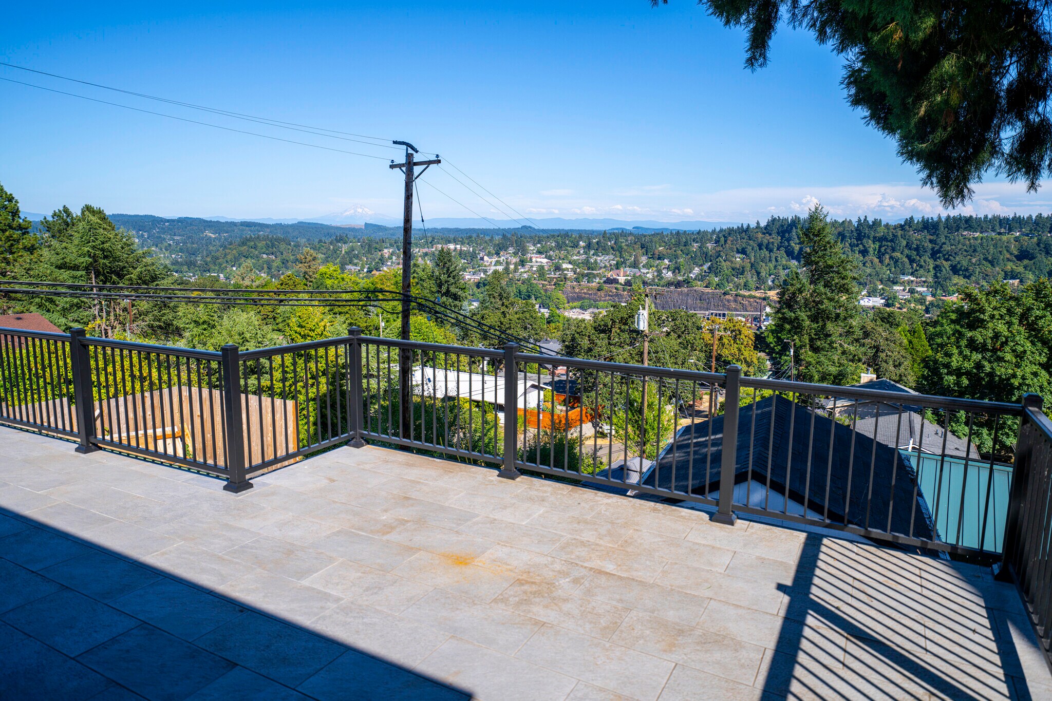 balcony views Mt Hood and Willamette Falls - 4685 Riverview Ave